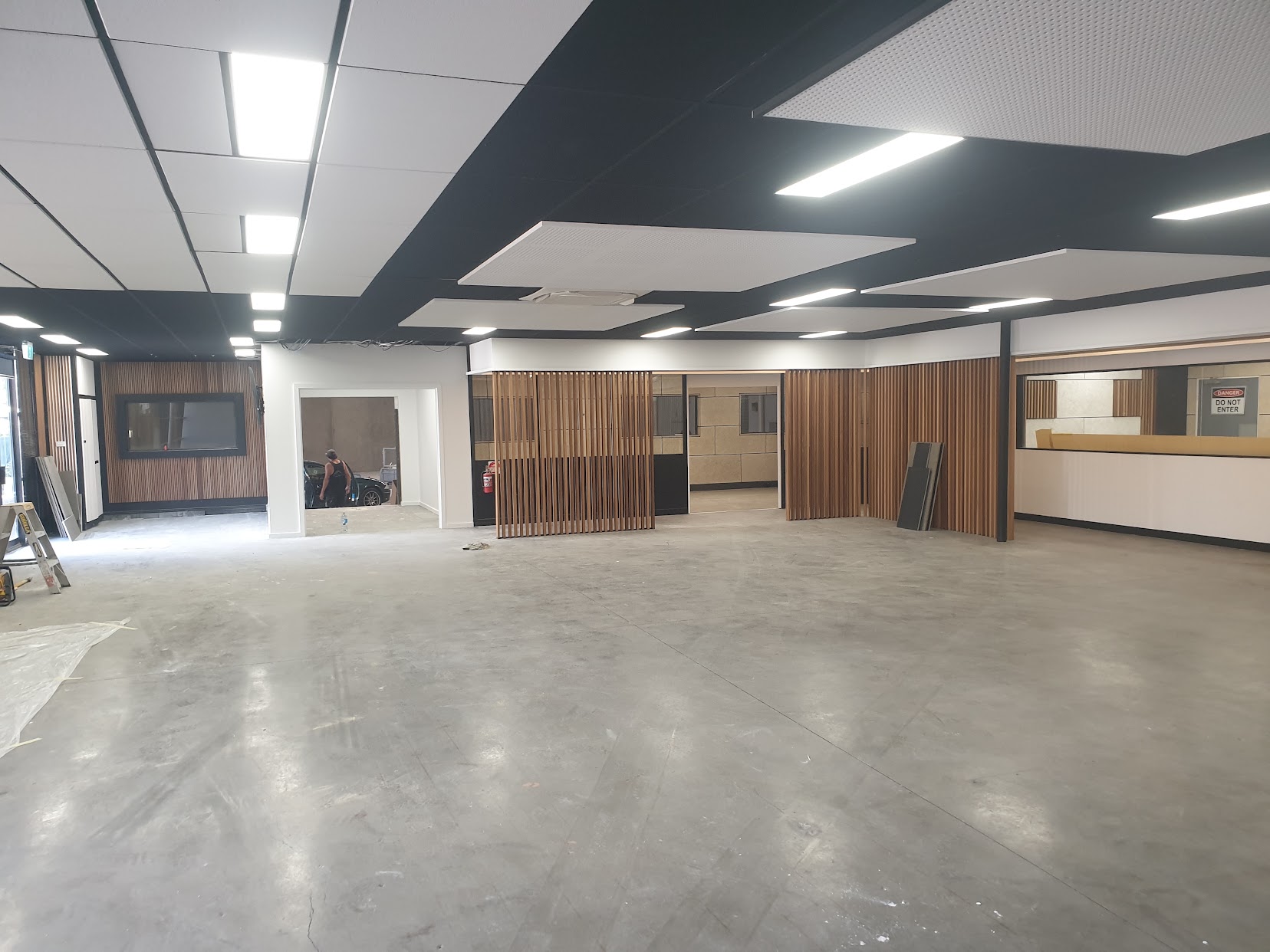 Commercial carpentry fit-out completed by MMR in Melbourne